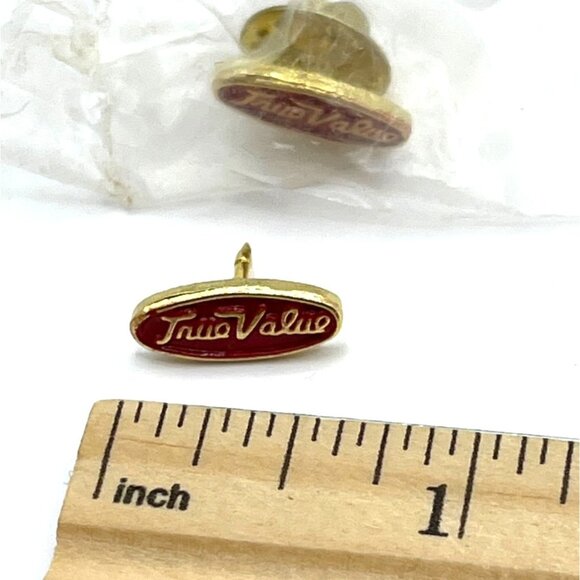 (2) True Value Vintage Employee Lapel Pin Red & Gold Oval Shape Collectible A355 - Picture 3 of 4